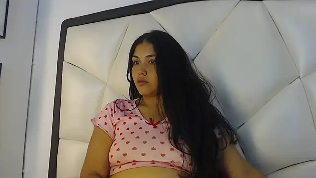 Channel_Mills Live XXX Chat