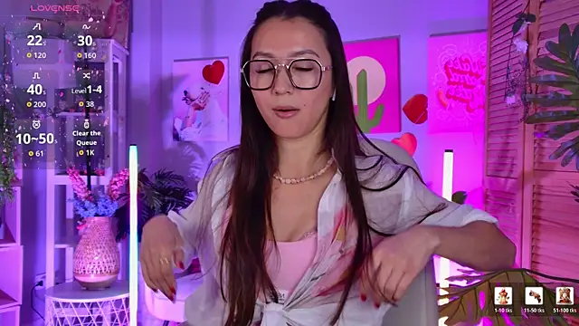 Chat XXX en directo de LanaBaker