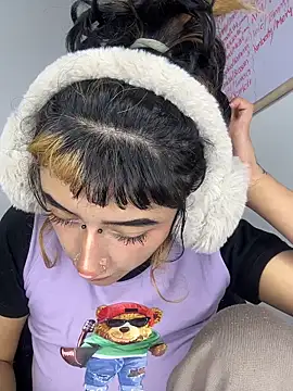 baby_akuma Adlı Modelin Canlı XXX Sohbeti