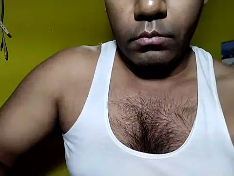 Chat +18 de Rocky___01 ao vivo