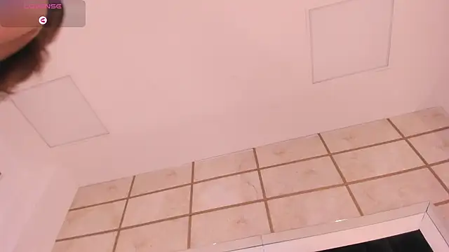Chat +18 de Crystal_Rose__ ao vivo