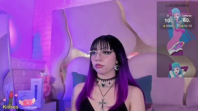 NaniiSisy's Live XXX Chat