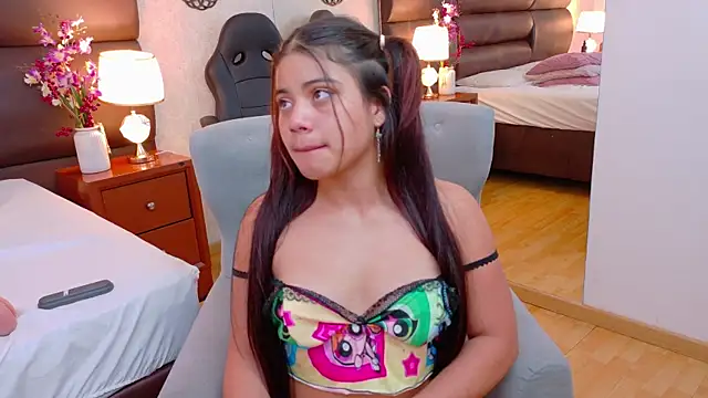 XXX chat uživo modela CintiaHolmss