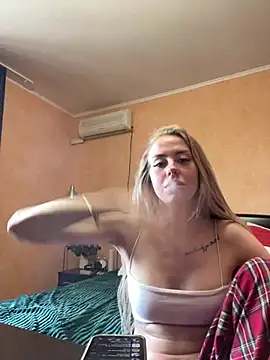 BettiVance live XXX chat
