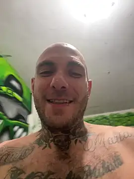 N3N3_SINS' Live XXX Chat