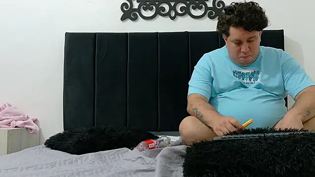 PinkQueen23n Live XXX chat