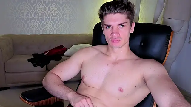 MaxKaiden – Live XXX-chat
