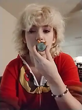 Chat +18 de y2kpriestess ao vivo