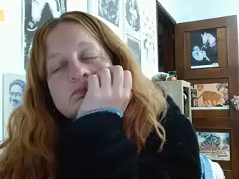 ViioletaMora élő XXX-chatje