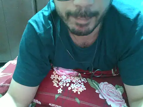 Precumboner Live XXX-chat