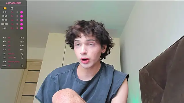 Онлайн чат XXX colestorms