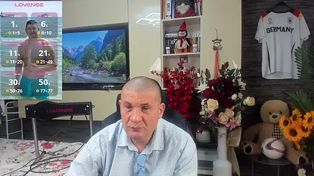SpartacusDaddy48 Chat XXX live