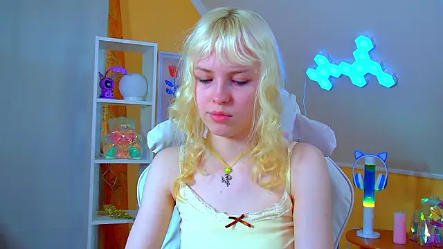 HannahHollis: онлайн-секс-чат