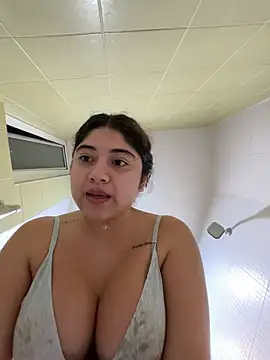 Czat XXX na żywo – Monica17