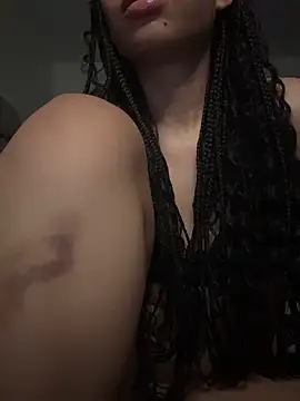 nikkiloveee: απευθείας συνομιλία ΧΧΧ