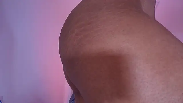 naomi_kyse Live XXX Chat