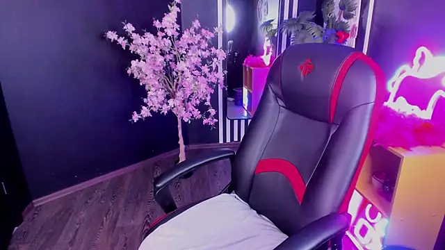 Živý XXX chat FoxxyyPolly