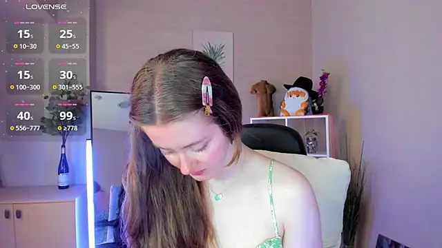 KateCuddle 现场XXX聊天