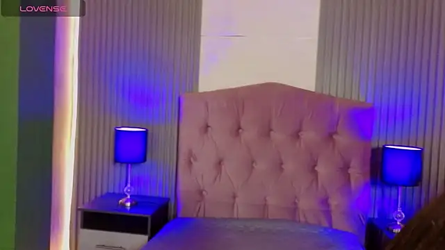 Czat XXX na żywo – sharlot_hs