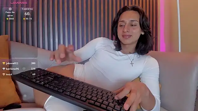 Chatroom XXX en direct de Elisasue