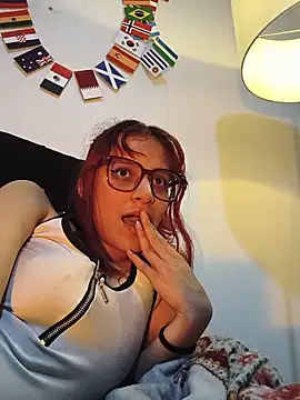 Chatroom XXX en direct de RedMeloddy