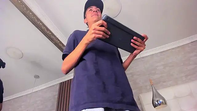KyleeSmiith Live XXX-chat