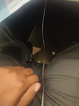 Chat +18 de hotboy43339 ao vivo