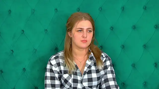 EllaBells' Live XXX Chat