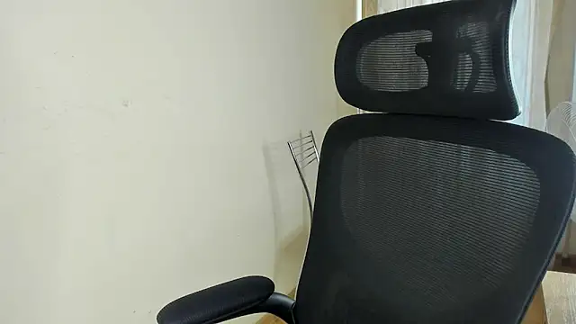 Chat +18 de MidnightPoise ao vivo