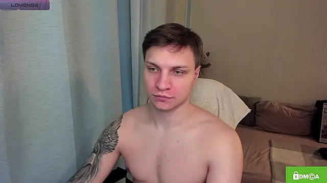 handsome_guy01 élő XXX-chatje