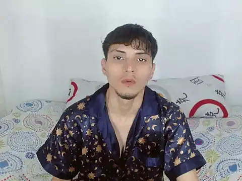flaco23_latinon Live XXX chat