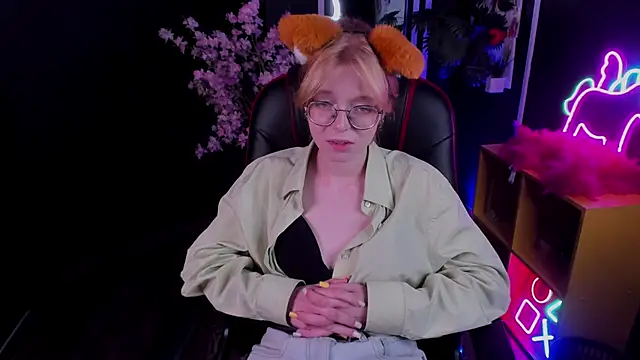 Živý XXX chat FoxxyyPolly