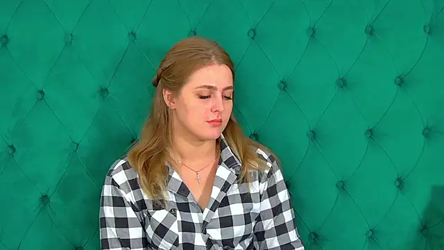 EllaBells XXX чат на живо
