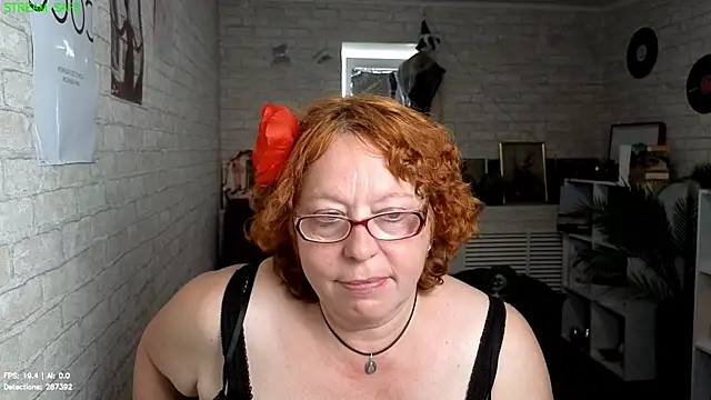 Fara_Flutte live XXX chat