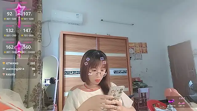 Lili_666 XXX чат на живо