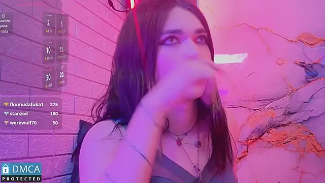MaeveKuro 即時 XXX 聊天