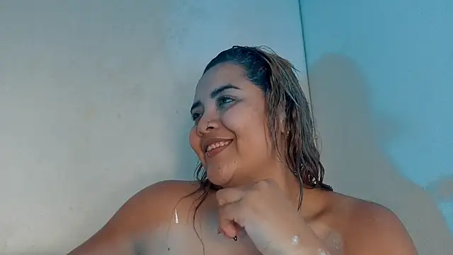 Agatha_humidity লাইভ XXX চ্যাট