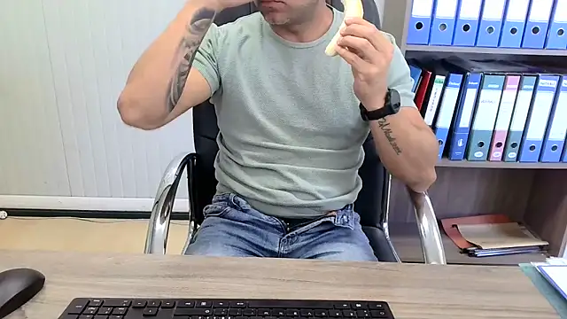Evasionee 网络视讯表演
