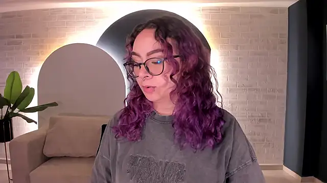 LoiseHarper XXX чат на живо