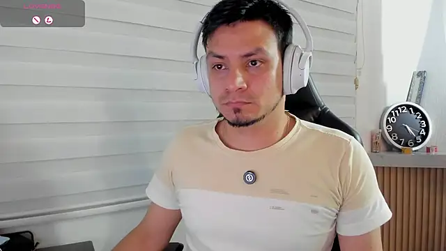 Rick_Adams – Naživo XXX chat