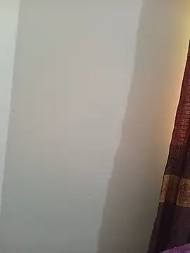 Tanha18 Adlı Modelin Canlı XXX Sohbeti