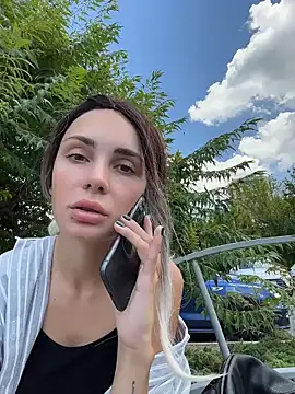 SandraCarter Adlı Modelin Canlı XXX Sohbeti