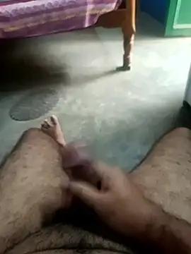 TrainedBend28's Live XXX Chat
