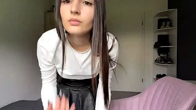 SpanishRooter's Live XXX Chat