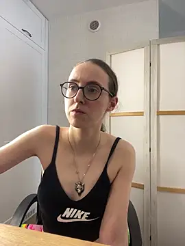 MartiniiSelenna Chat XXX in diretta