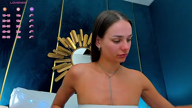 AprilWong Adlı Modelin Canlı XXX Sohbeti