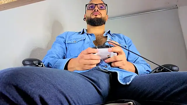 Ernesto-Rodriguez82 Adlı Modelin Web Kamerası Şovu