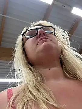 Chat +18 de bbwheaven ao vivo