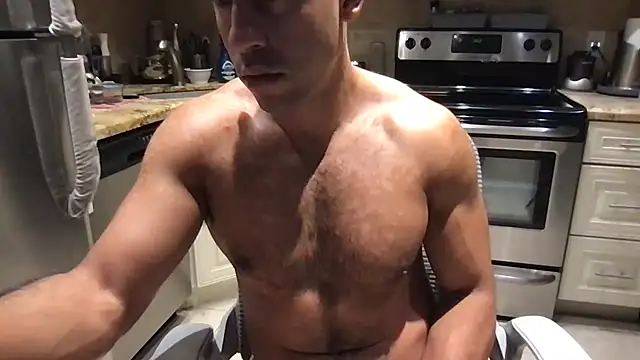 Chat XXX en directo de BigGuyMuscle