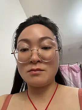 h-139431's Live XXX Chat